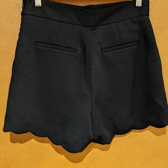 Black Wilfred Scallop Shorts BNWOT - Picture 7 of 8